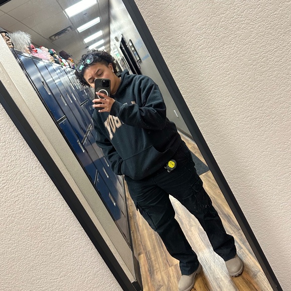 Meet your Posher, Andrea - Picture 1 of 1